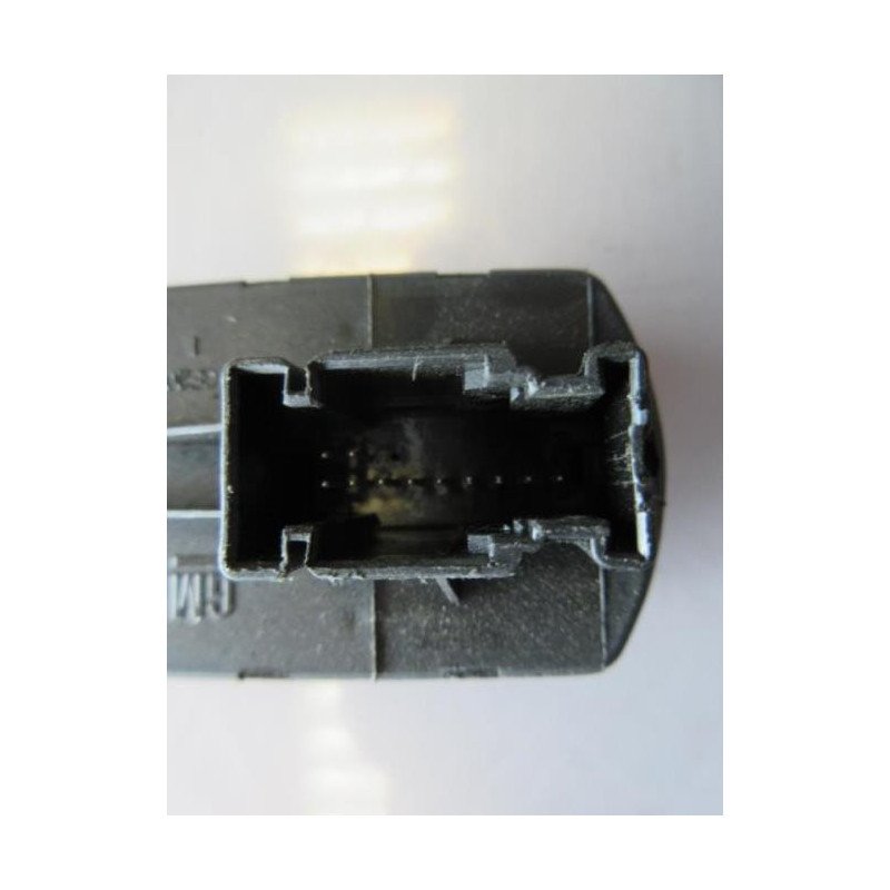 Interrupteur De Leve Vitre Avant Droit Opel Corsa D Phase 2 (1)