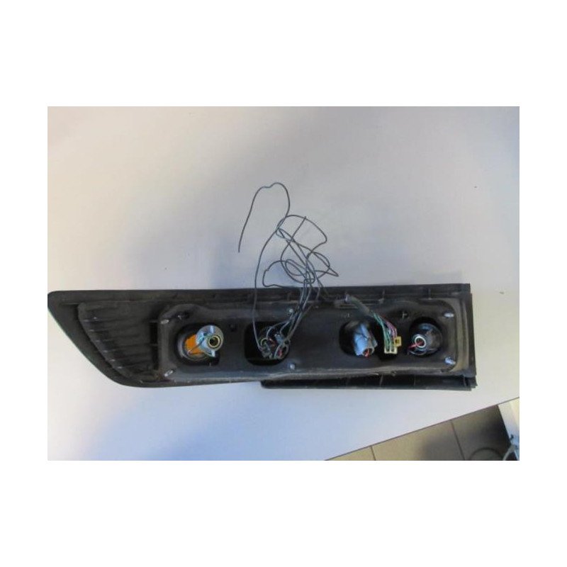 Optique Avant Secondaire Gauche (feux)(clignotant) Mazda 323 4 Phase 1 (1)