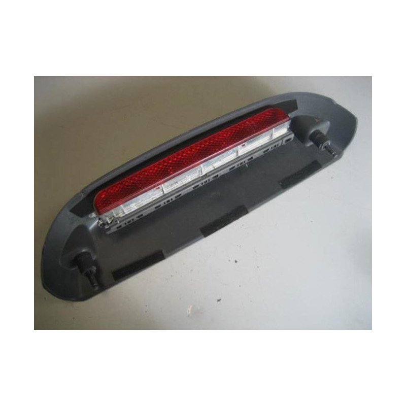 Feu Arriere Stop Central Peugeot Bipper (1)