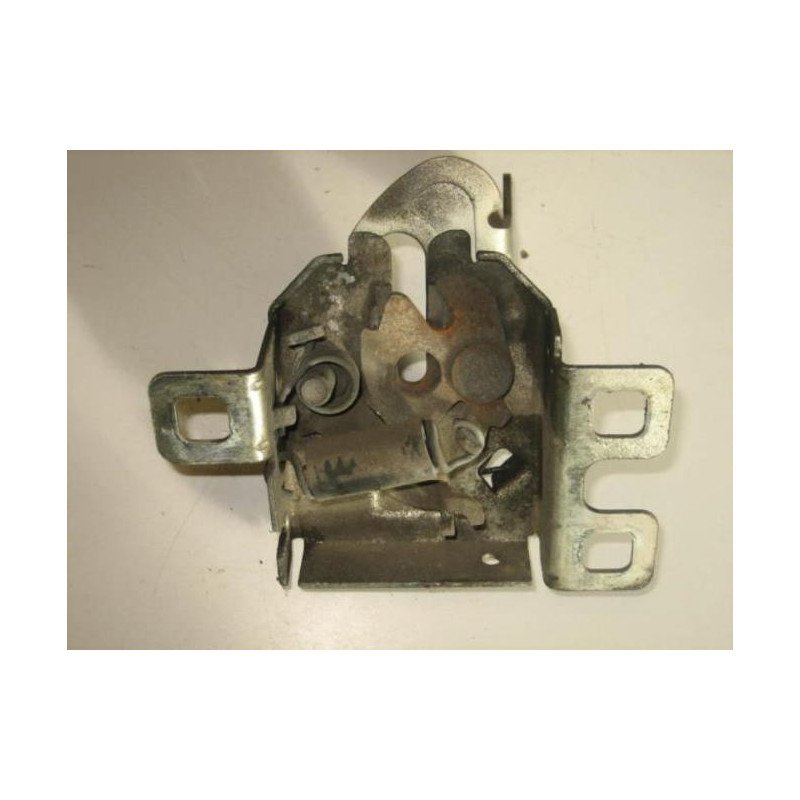 Serrure De Capot Peugeot Bipper (1)