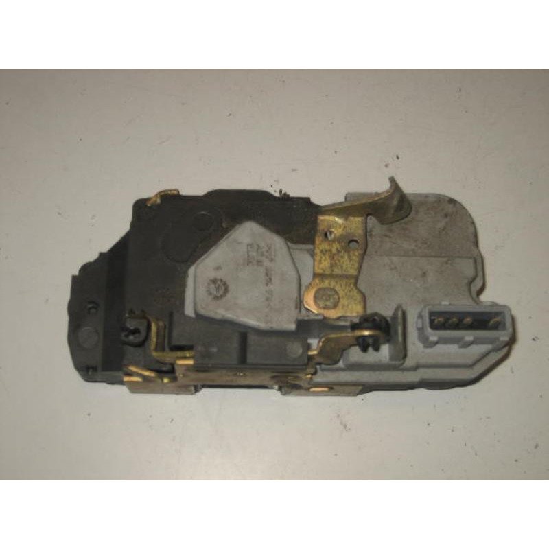Serrure Arriere Droit Peugeot 306 Break (1)