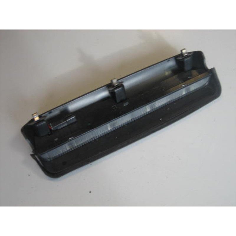 Feu Arriere Stop Central Opel Corsa C Phase 1 (1)