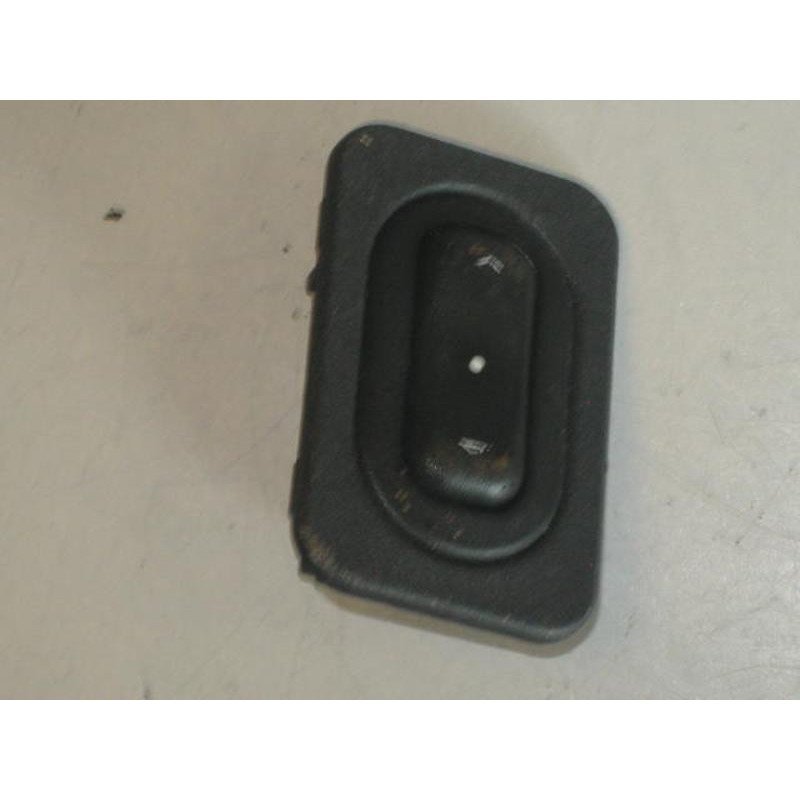 Interrupteur De Leve Vitre Avant Droit Opel Corsa C Phase 2 (1)