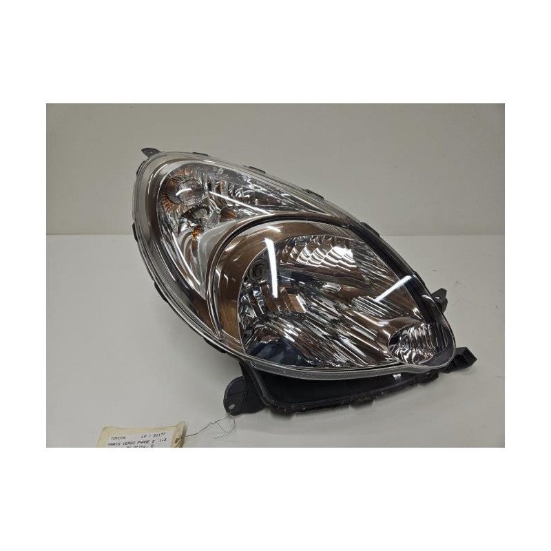 Optique Avant Principal Droit (feux)(phare) Toyota Yaris Verso Phase 2 (1)