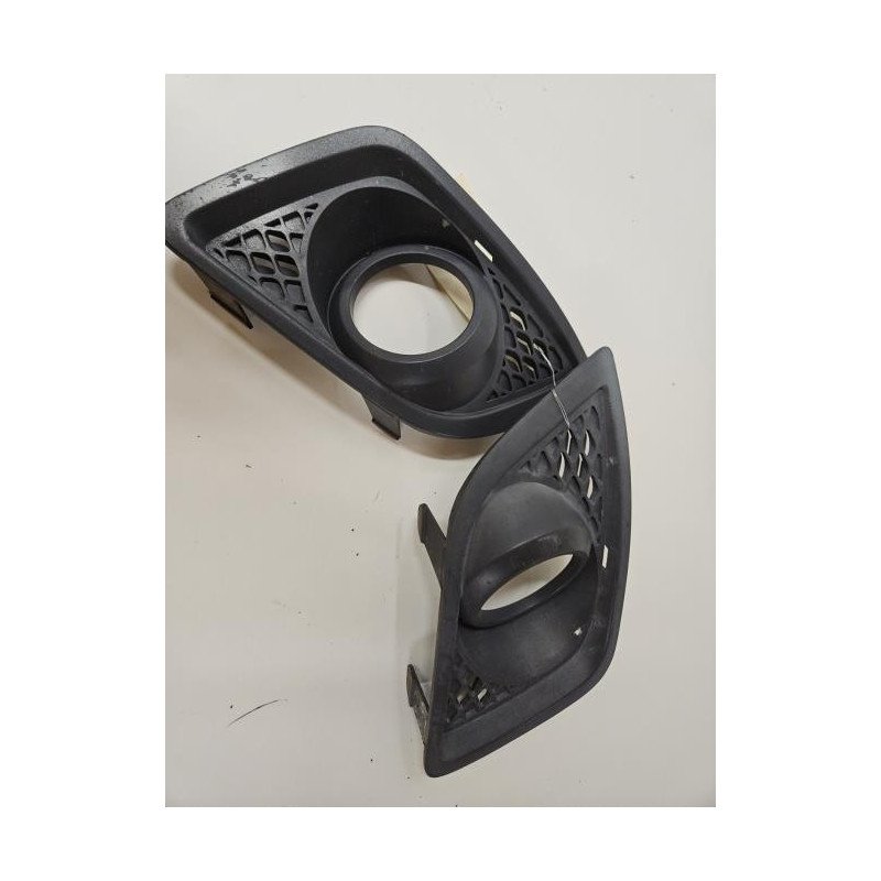 Enjoliveur Anti Brouillard Ford Fiesta 5 Phase 2 (1)
