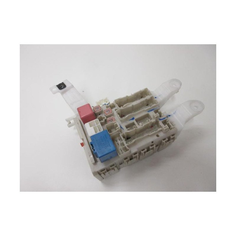 Porte Fusible Toyota Auris 1 Phase 1 (1)