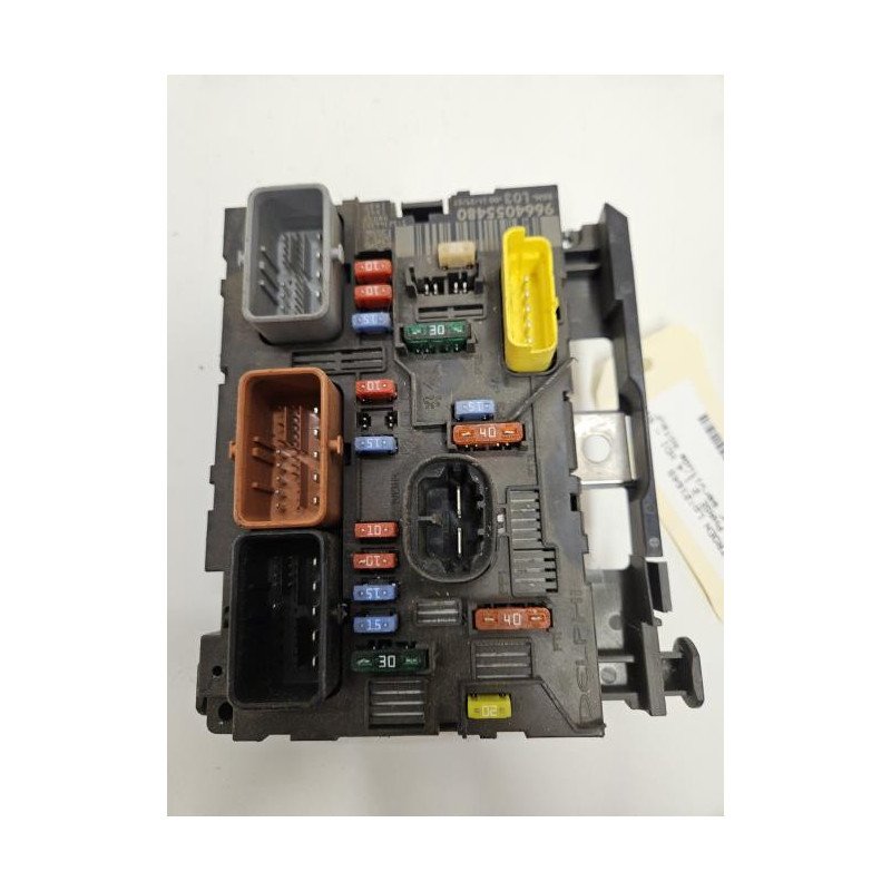 Boitier Servitude Moteur (bsm) Citroen C3 1 Phase 2 (1)