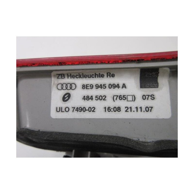 Feu Arriere Secondaire Droit (feux) Audi A4 2 Avant Phase 2 Break (1)
