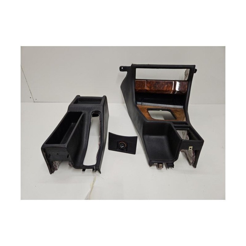 Console Central (interieur Plastique) Bmw Serie 7 E32 (1)