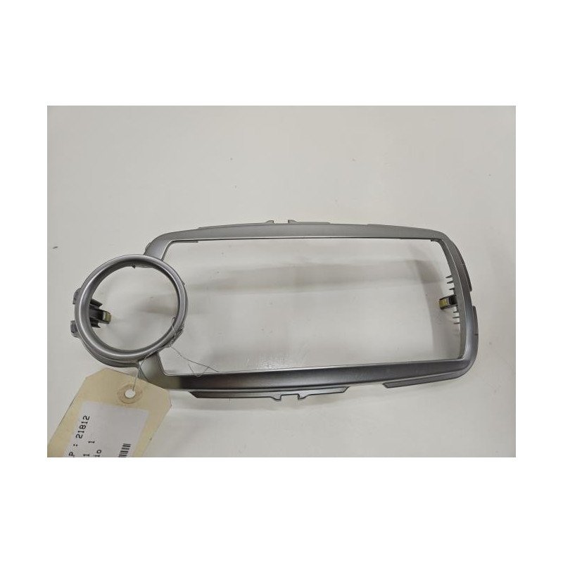 Facade Autoradio Toyota Yaris 3 Phase 1 (1)