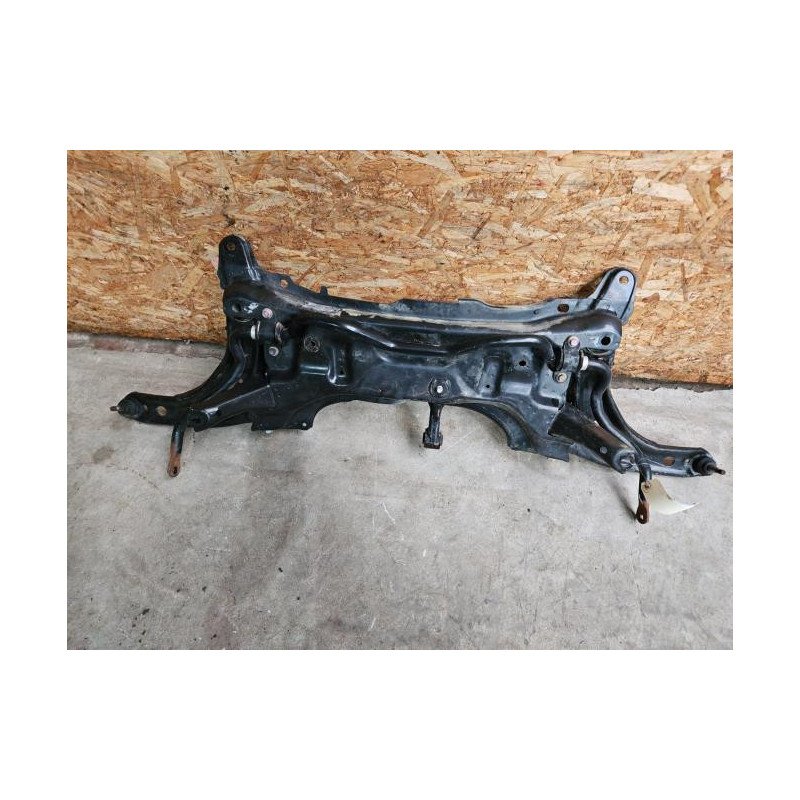 Berceau Avant Toyota Yaris 3 Phase 1 (1)