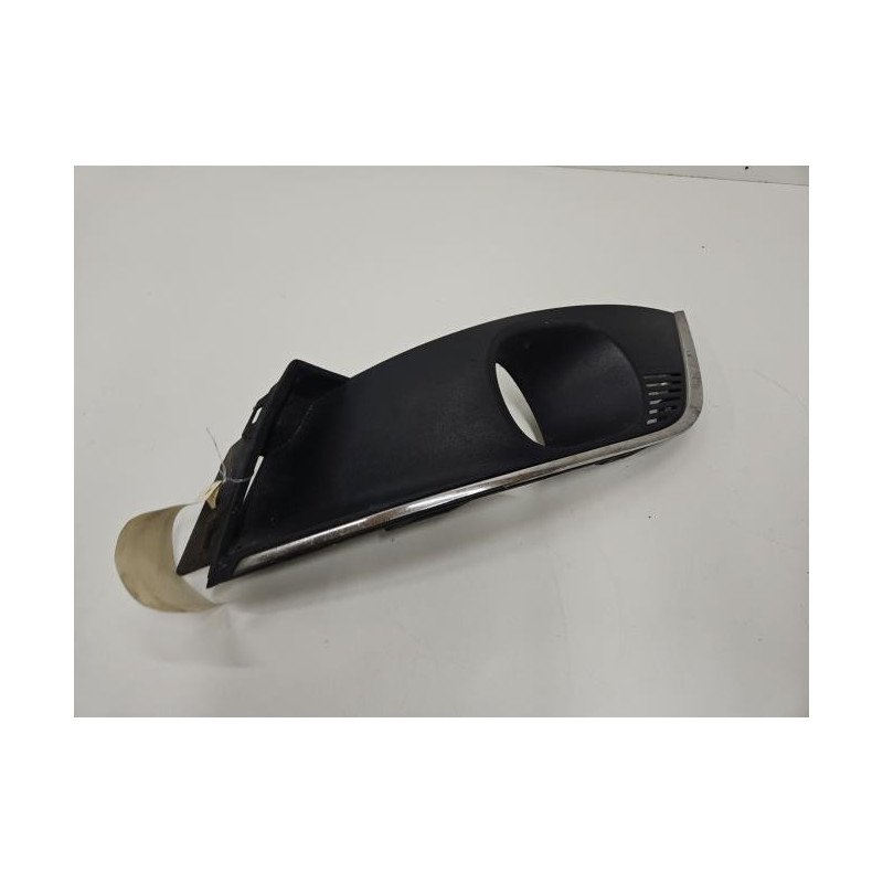 Enjoliveur Anti Brouillard Renault Megane 4 Phase 1 Break (1)