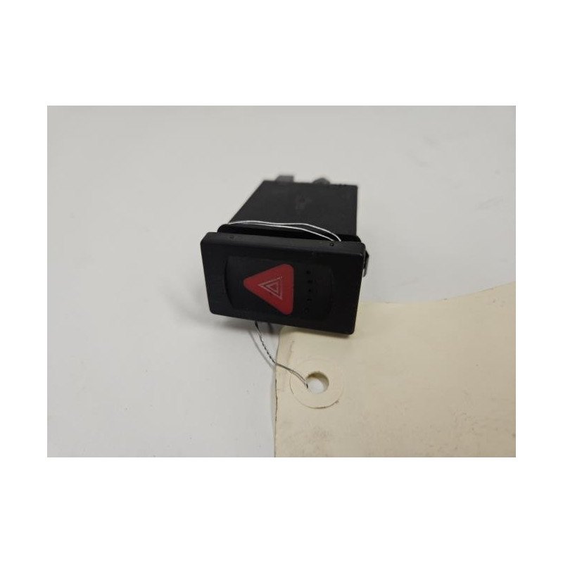 Bouton De Warning Volkswagen Passat 4 Phase 1 (1)