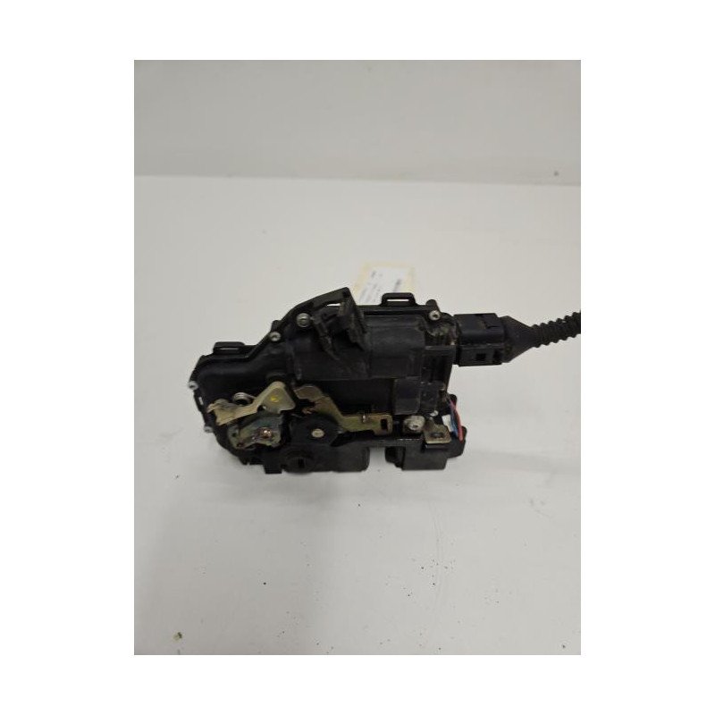 Serrure Arriere Gauche Volkswagen Passat 4 Phase 1 (1)