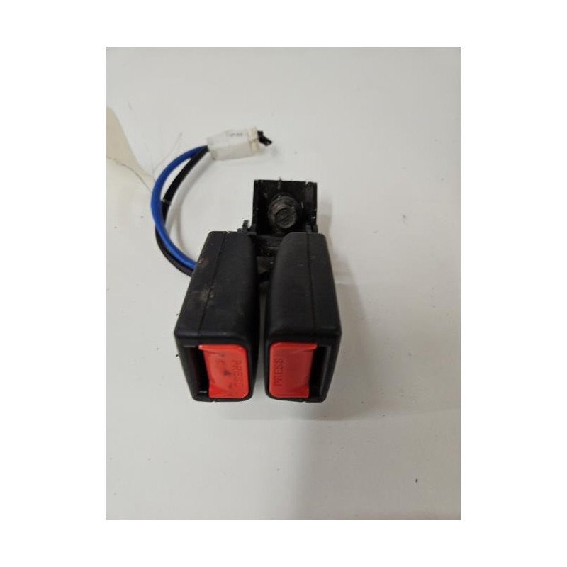 Attache Ceinture Arriere Droit Hyundai I 20 1 Phase 1 (1)