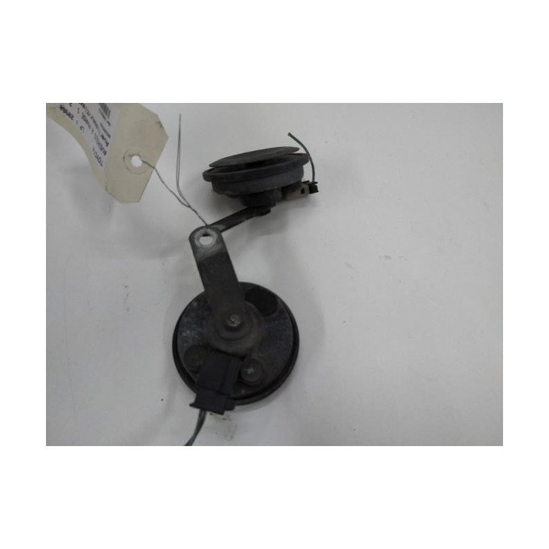 Avertisseur/klaxon Toyota Avensis 2 Phase 1 (1)