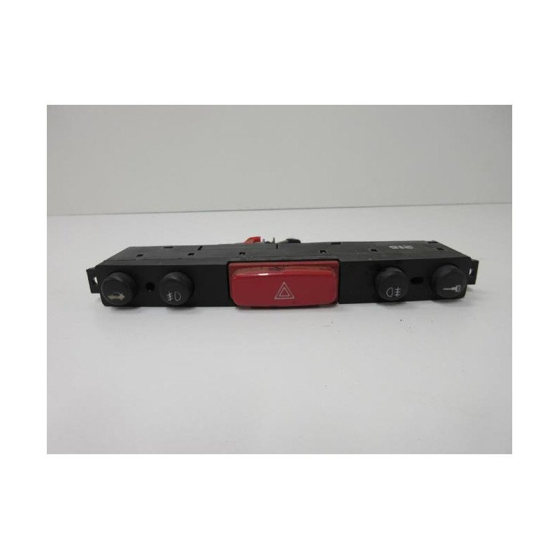 Bouton De Warning Alfa Romeo 147 Phase 2 (1)