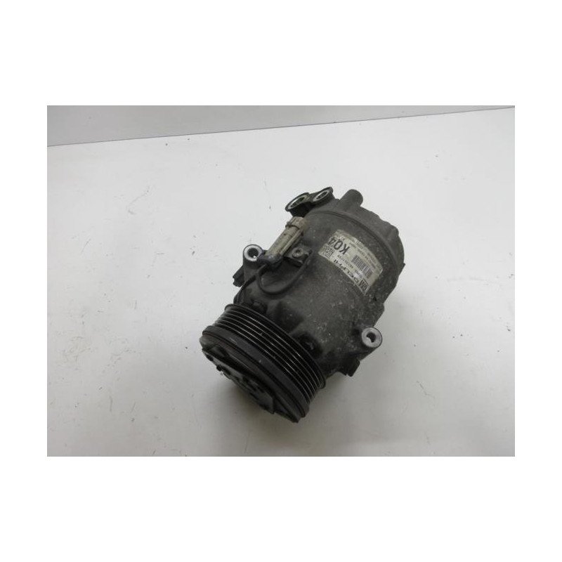 Compresseur Clim Opel Zafira B Phase 2 (1)