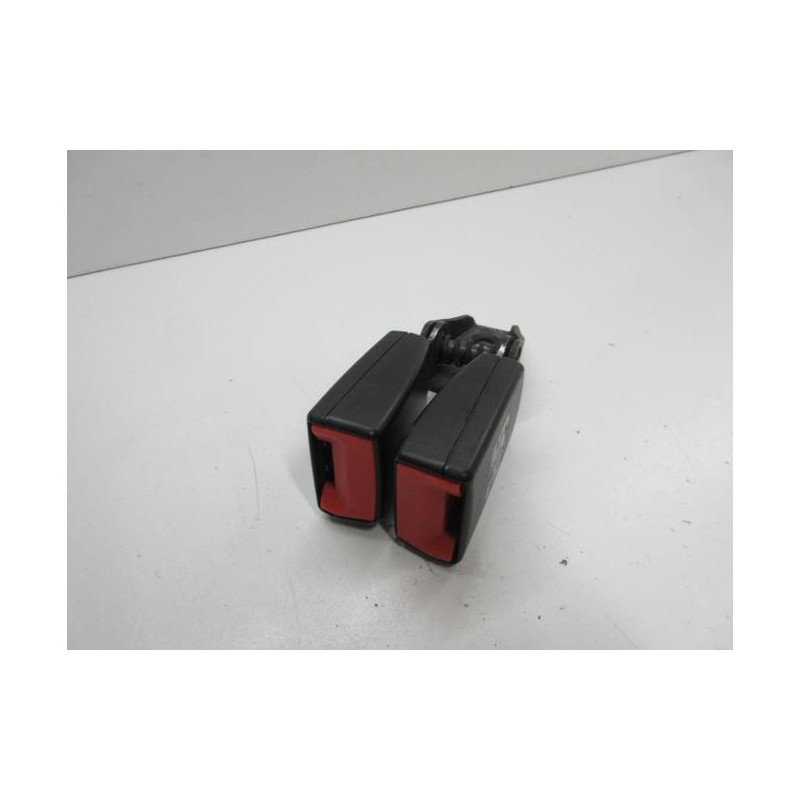 Attache Ceinture Arriere Centrale Volkswagen Scirocco 3 Phase 1 Coupe (1)