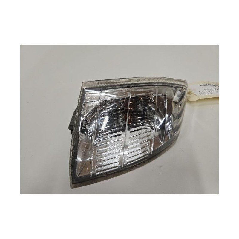 Optique Avant Secondaire Droit (feux)(clignotant) Nissan X-trail 1 Phase 1 (1)