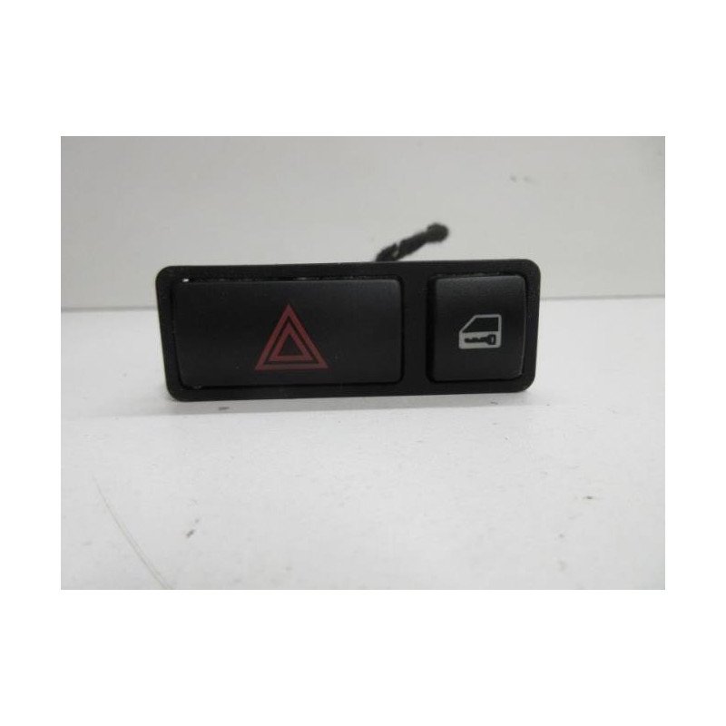 Bouton De Warning Bmw Serie 3 E46 Phase 2 (1)