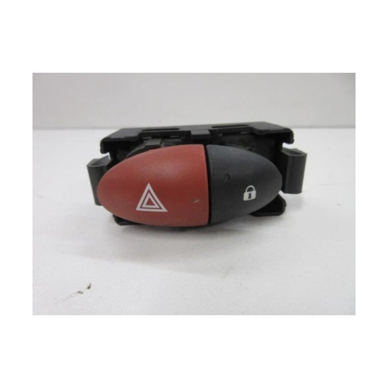 Bouton De Warning Renault Twingo 2 Phase 1 (1)