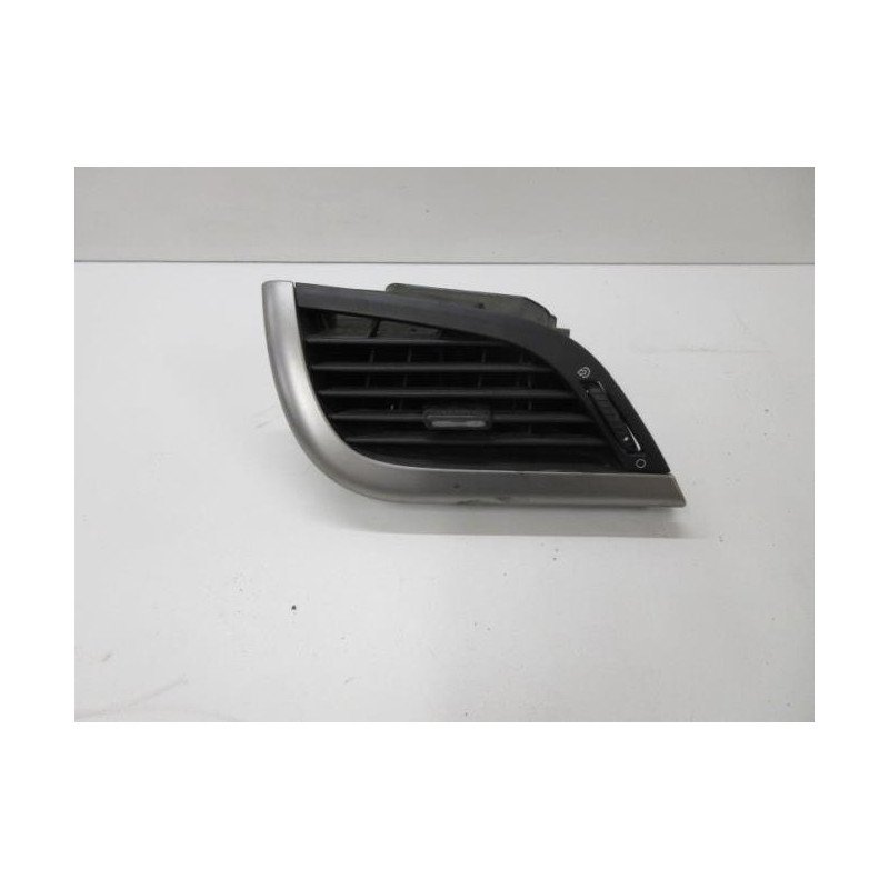 Aerateur Tableau De Bord Peugeot 207 Phase 1 Break (1)