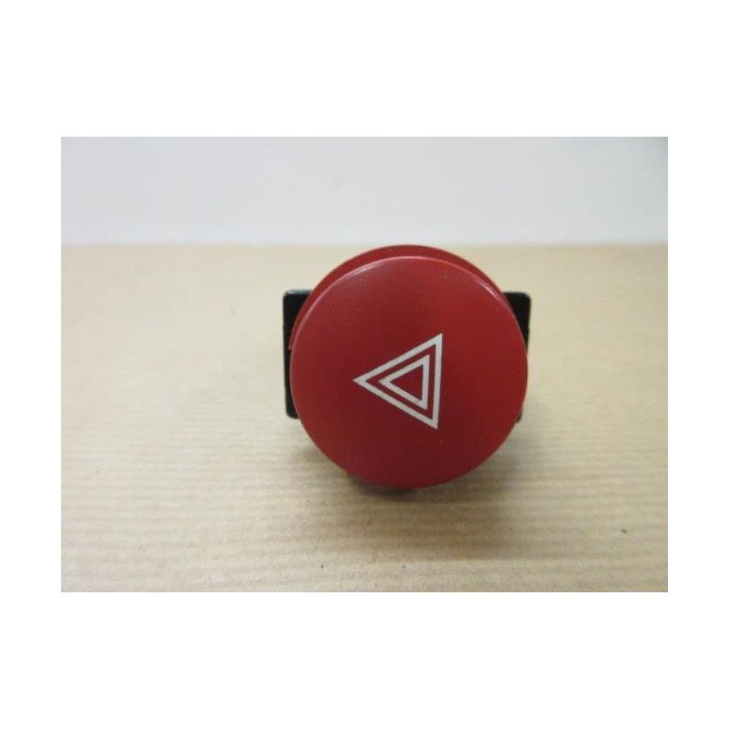 Bouton De Warning Hyundai Getz Phase 2 (1)