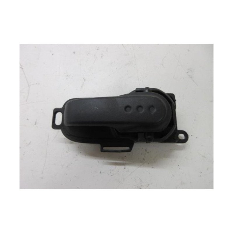 Poignee Interieur Arriere Droit Nissan Micra 3 Phase 2 (1)