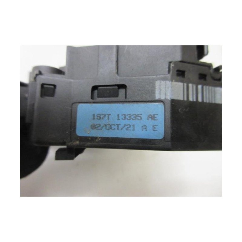 Commodo Phare Ford Fiesta 5 Phase 1 (1)