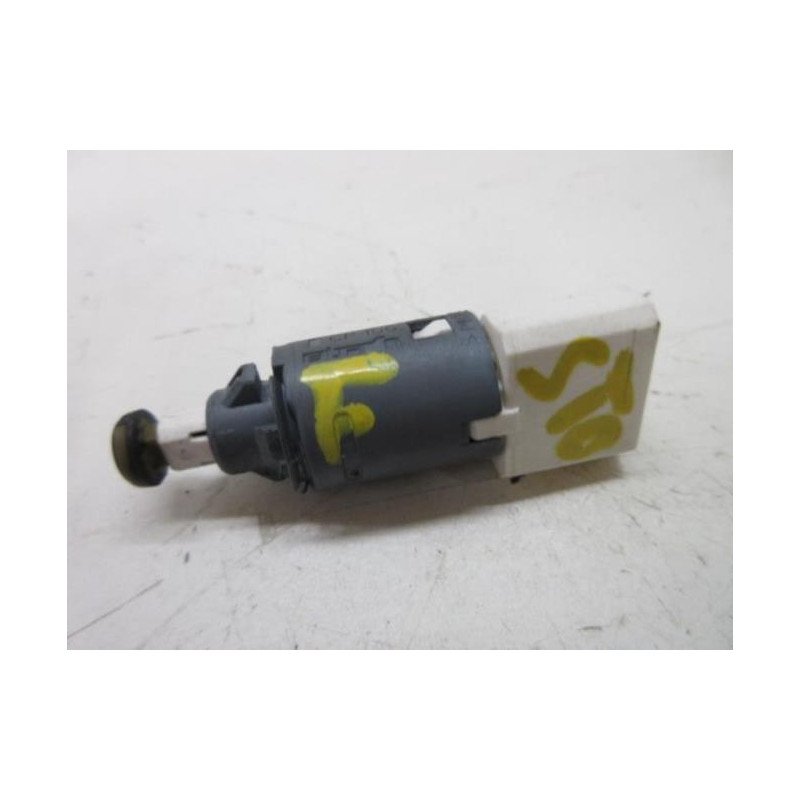 Contacteur Feu Stop Renault Scenic 2 Phase 1 (1)