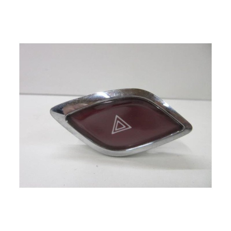 Bouton De Warning Citroen C3 2 Phase 1 (1)