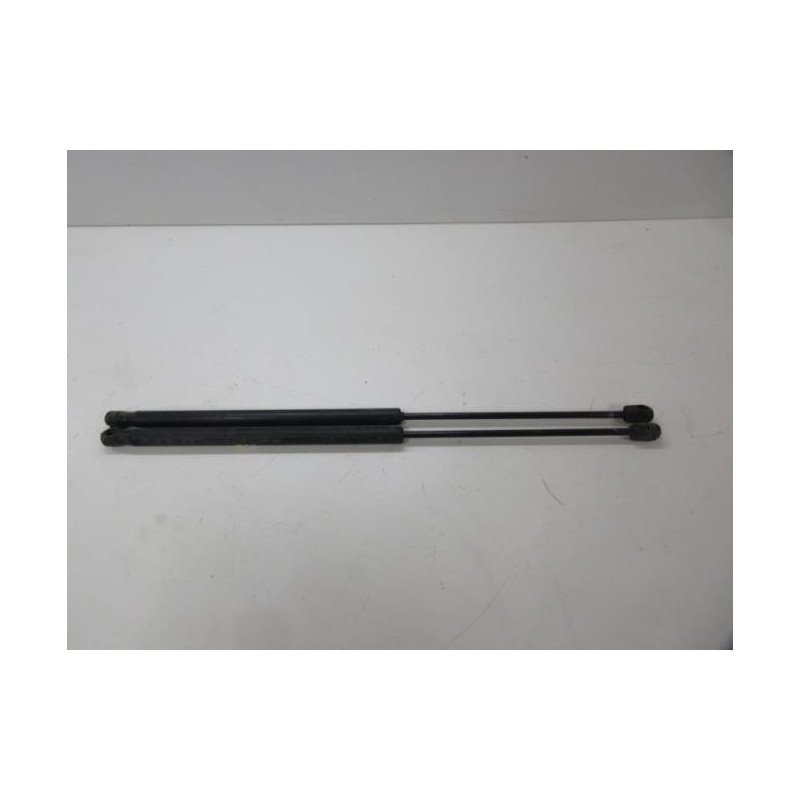 Verin De Capot Kia Sorento 1 Phase 1 (1)