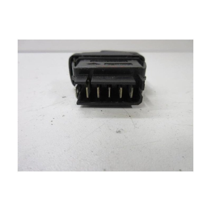Interrupteur De Leve Vitre Arriere Gauche Renault Clio 2 Phase 1 (1)