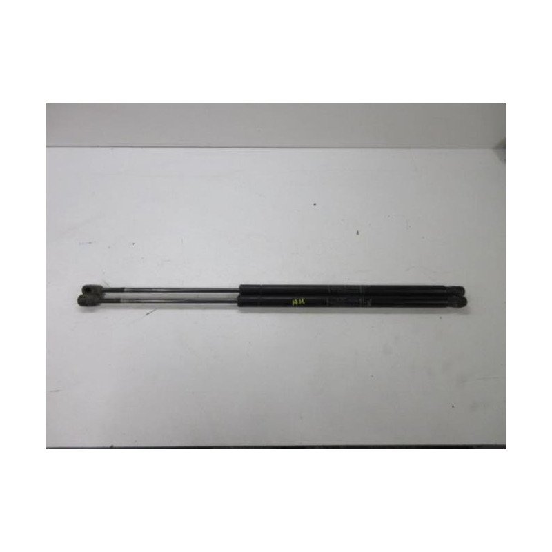 Verin De Coffre Peugeot Bipper (1)