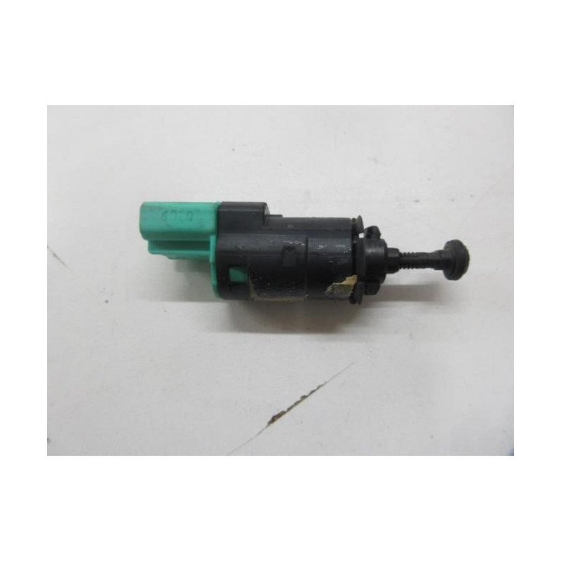 Contacteur Feu Stop Citroen C3 Picasso Phase 1 (1)