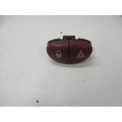 Bouton De Warning Peugeot 206 Phase 2 (2)