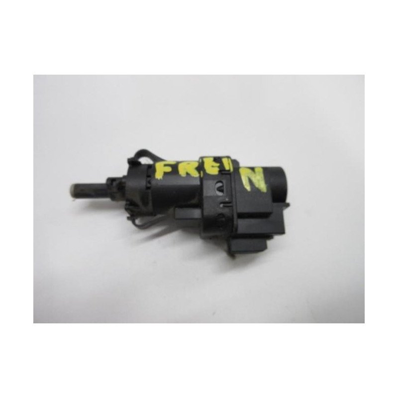 Contacteur Feu Stop Ford Fiesta 5 Phase 2 (1)