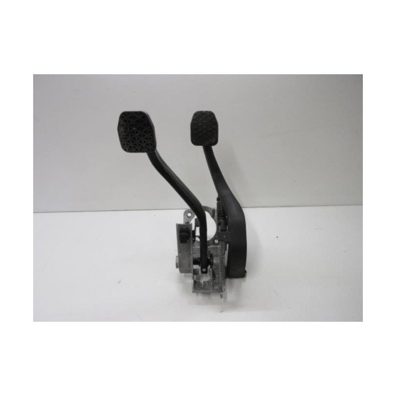 Pedalier Bmw Serie 1 E81 (1)