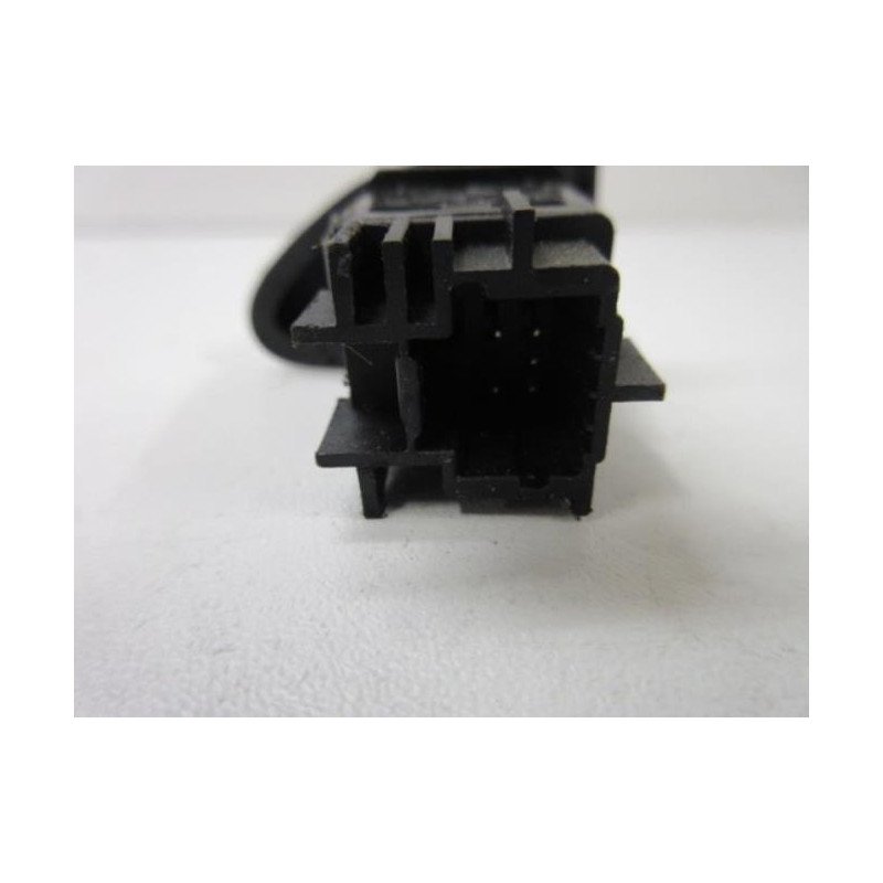 Bouton De Warning Dacia Duster 1 Phase 2 (1)