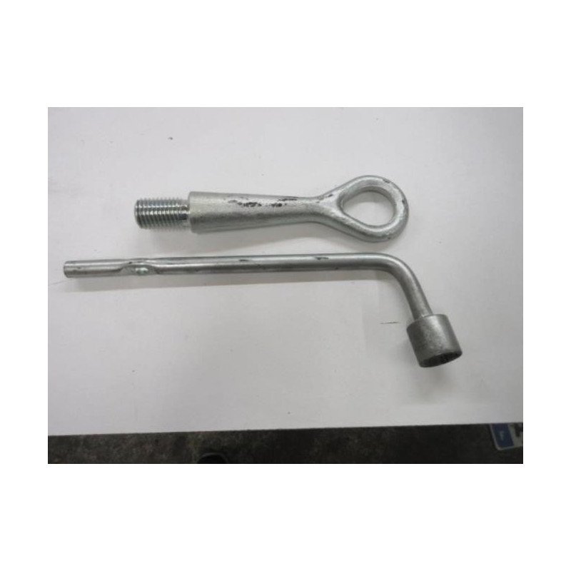 Crochet De Remorquage Peugeot 4007 (1)