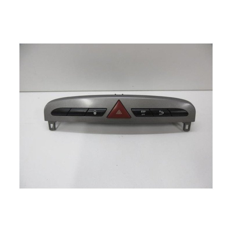 Bouton De Warning Peugeot 308 1 Sw Phase 1 Break (1)