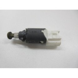 Contacteur Feu Stop Renault Kangoo 2 Phase 1 (4)