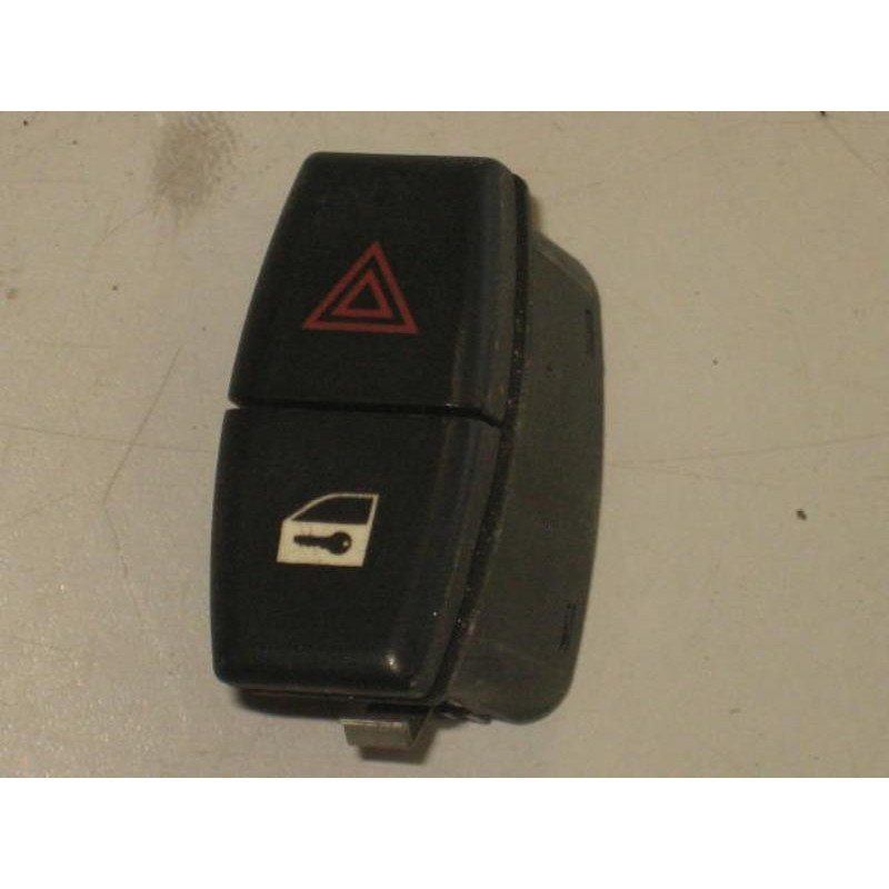 Bouton De Warning Bmw Serie 5 E60 Phase 2 (1)