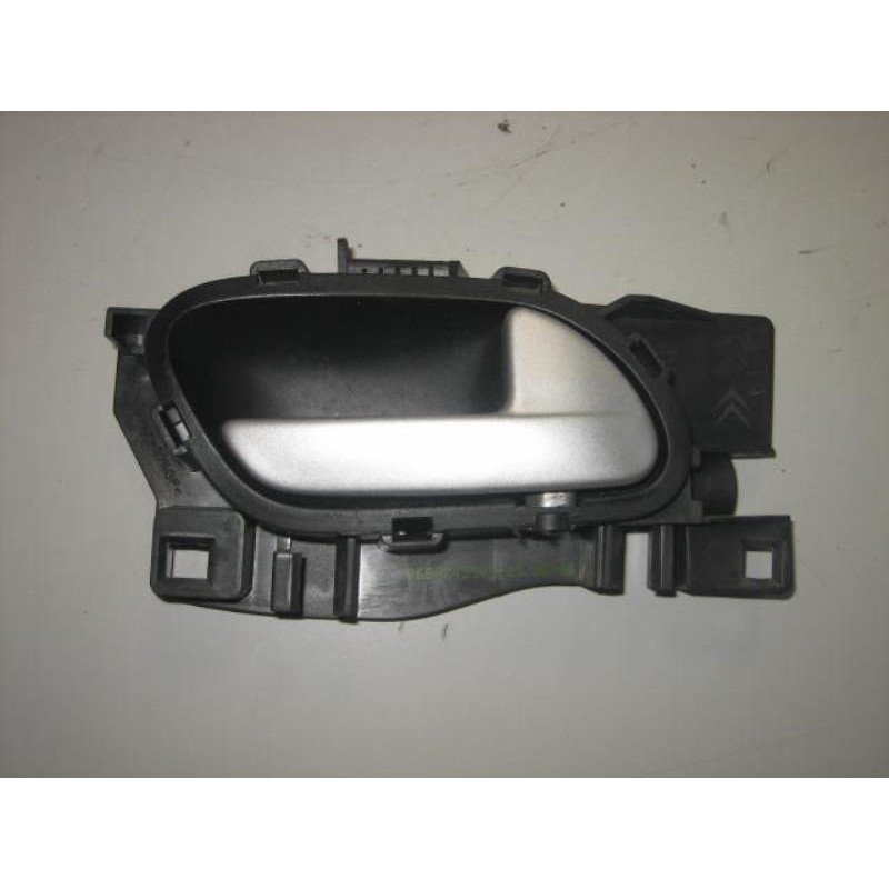 Poignee Interieur Arriere Droit Peugeot 207 Phase 1 (1)