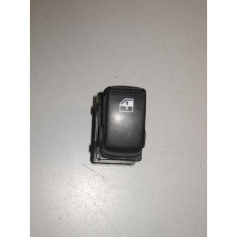 Interrupteur De Leve Vitre Arriere Droit Hyundai Tucson 1 (1)