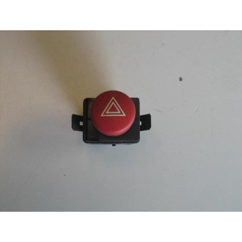 Bouton De Warning Seat Ibiza 3 Phase 2 (1)
