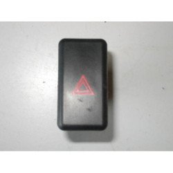 Bouton De Warning Mazda 3 1 Phase 1 (1)