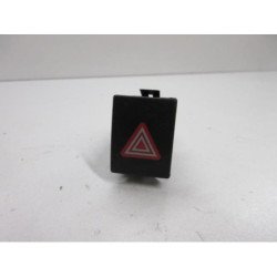 Bouton De Warning Volkswagen Polo 4 Phase 2 (1)