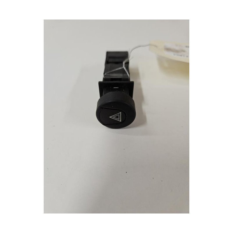 Bouton De Warning Peugeot 306 Phase 2 (1)